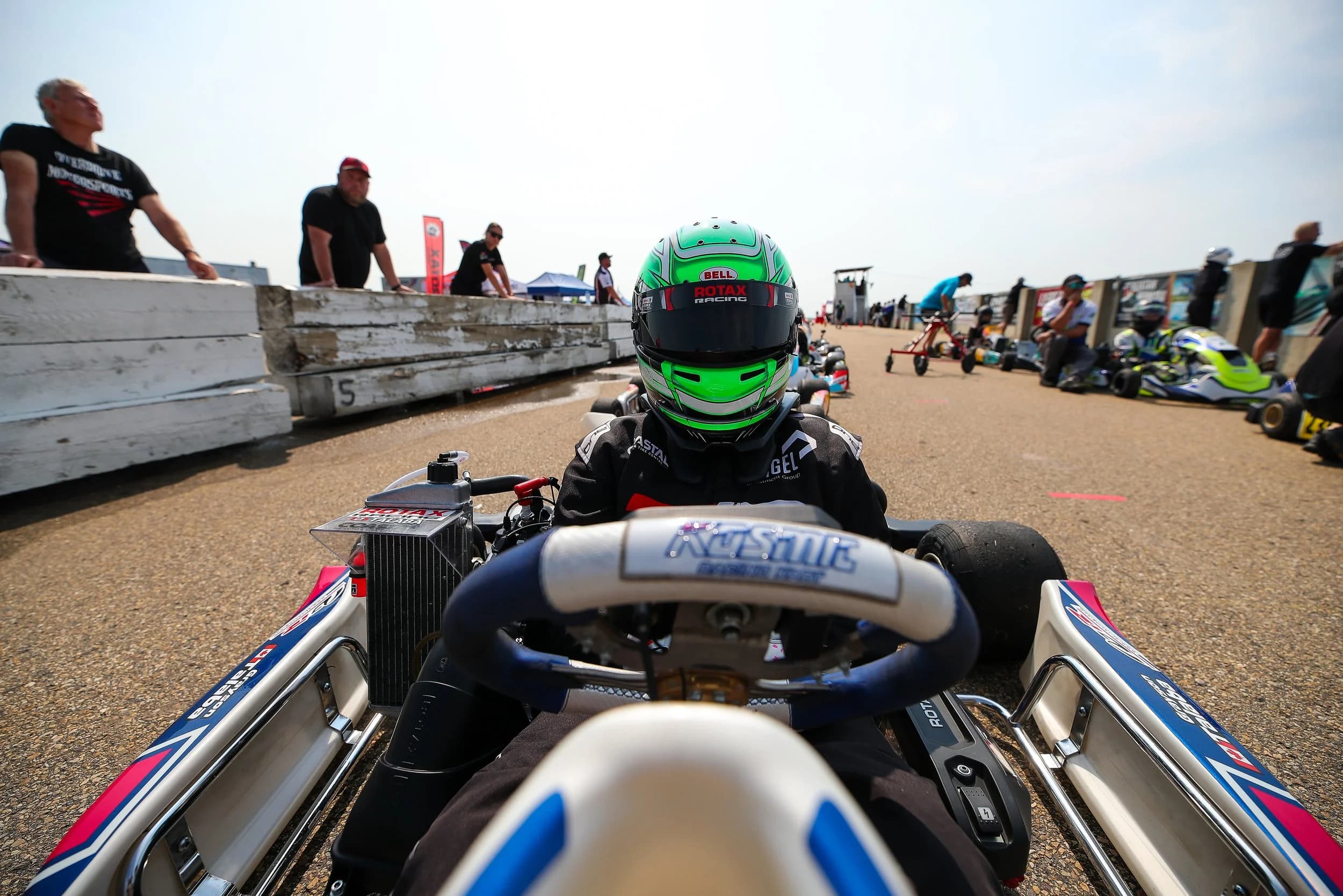 Wheel-to-wheel action